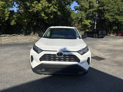 2025 Toyota RAV4 LE