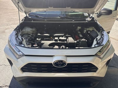 2025 Toyota RAV4 LE