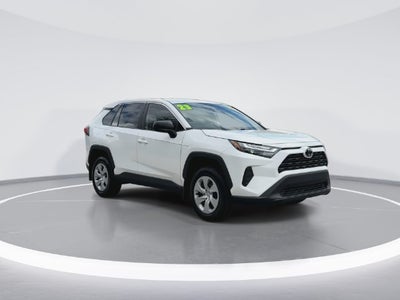 2023 Toyota RAV4 LE
