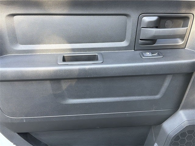 2024 RAM 2500 Flat Bed Tradesman Crew Cab