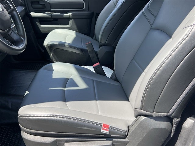 2024 RAM 3500 Tradesman Reg Cab 4X2