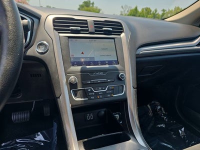 2020 Ford Fusion SE