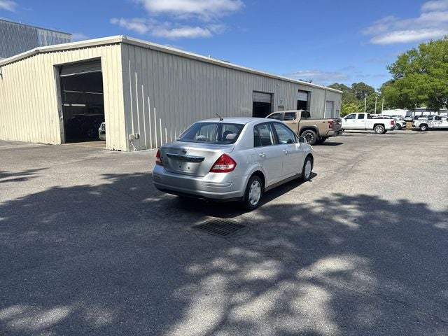 2008 Nissan Versa 1.8 S