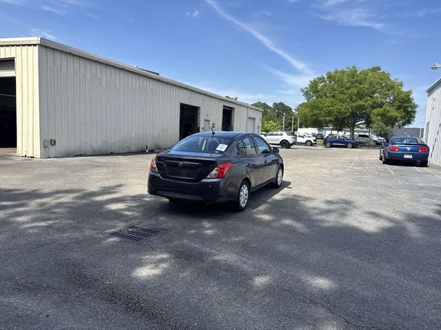 2015 Nissan Versa 1.6 S