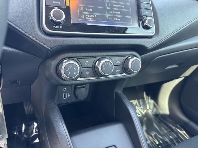 2023 Nissan Versa 1.6 S