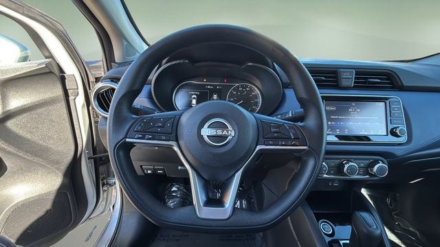 2023 Nissan Versa 1.6 SV