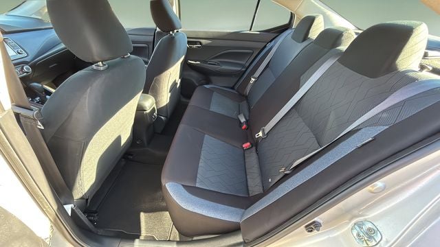 2023 Nissan Versa 1.6 SV