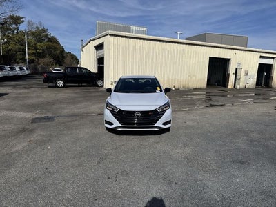 2024 Nissan Versa 1.6 SR