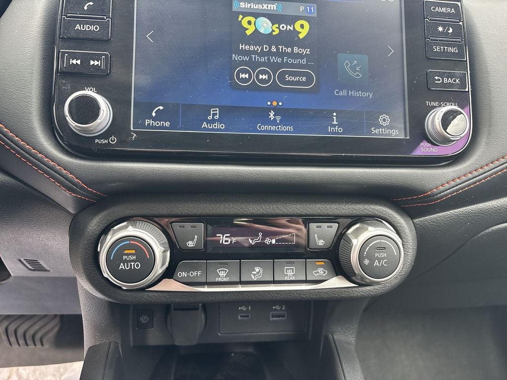 2025 Nissan Versa 1.6 SR