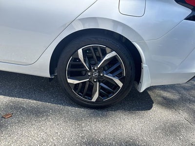 2025 Nissan Versa 1.6 SR