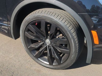 2021 Volkswagen Tiguan 2.0T SE R-Line Black