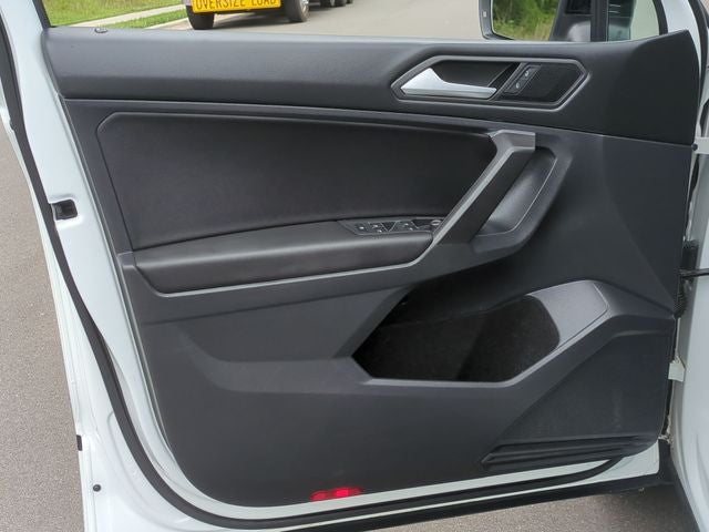 2021 Volkswagen Tiguan 2.0T SE R-Line Black