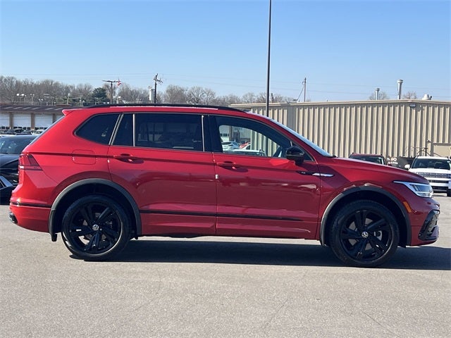 2024 Volkswagen Tiguan 2.0T SE R-Line Black