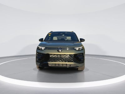 2025 Volkswagen Tiguan 2.0T SE R-Line Black