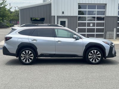 2025 Subaru Outback Touring XT