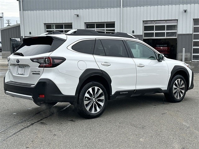 2025 Subaru Outback Touring XT