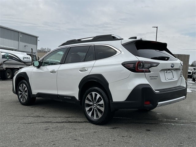 2025 Subaru Outback Touring XT