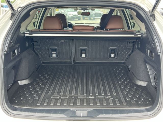 2022 Subaru Outback Touring XT
