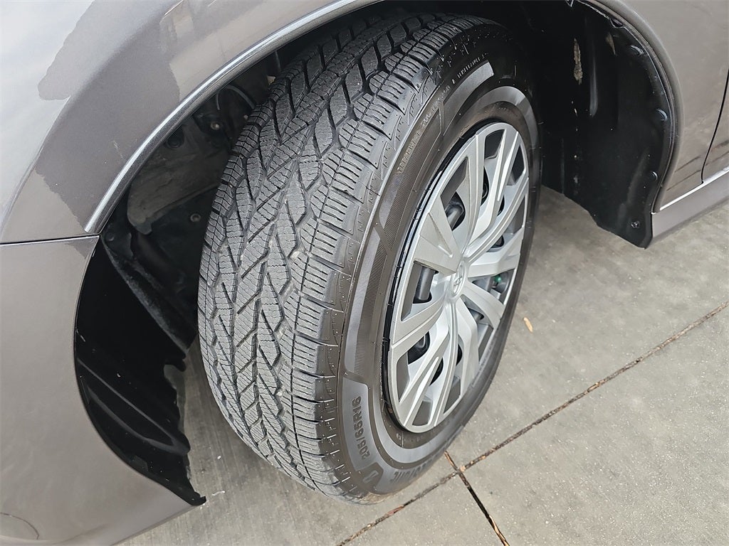 2020 Toyota Camry Hybrid LE