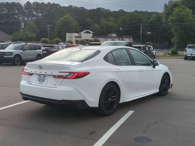 2025 Toyota Camry SE