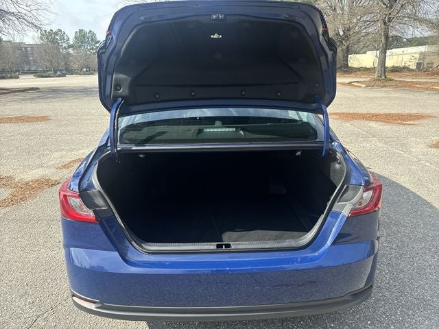 2025 Toyota Camry SE HYBRID