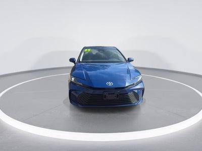 2025 Toyota Camry SE HYBRID