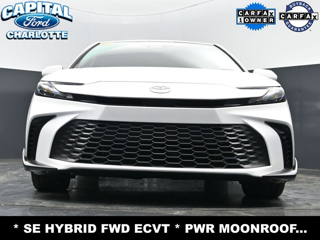 2025 Toyota Camry SE