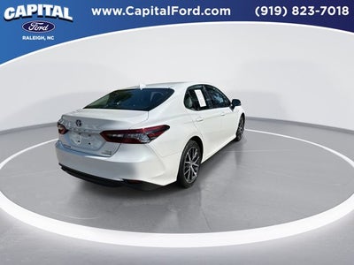 2023 Toyota Camry Hybrid XLE