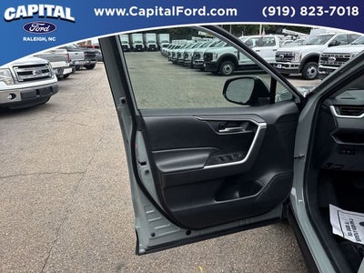 2023 Toyota RAV4 Hybrid XLE