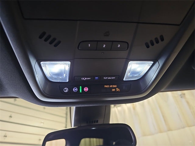 2022 Buick Enclave Essence