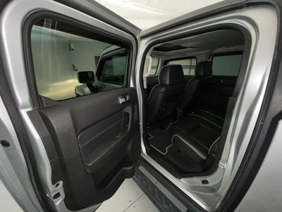 2010 Hummer H3T Luxury