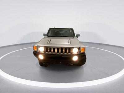 2010 Hummer H3T Luxury