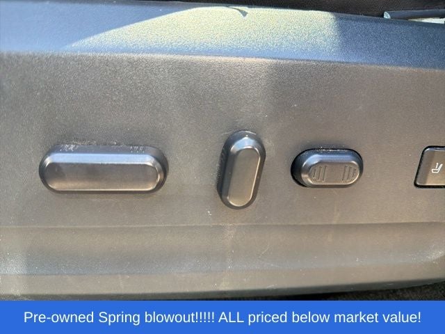 2016 Lincoln Navigator Select