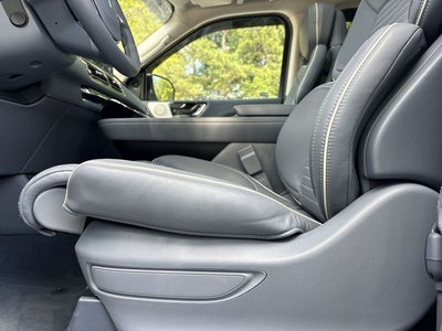 2024 Lincoln Navigator Black Label