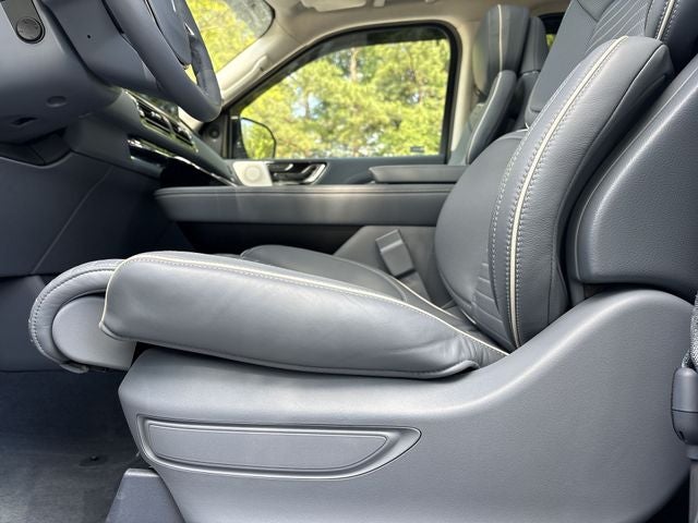 2024 Lincoln Navigator Black Label