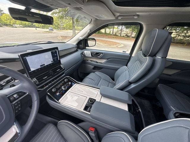 2024 Lincoln Navigator Black Label
