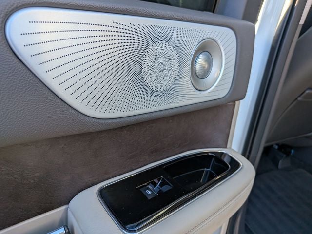 2024 Lincoln Navigator L Reserve