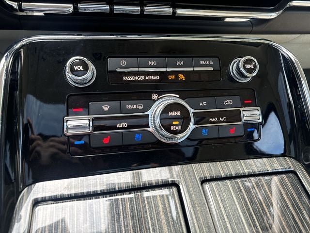 2022 Lincoln Navigator L L Black Label