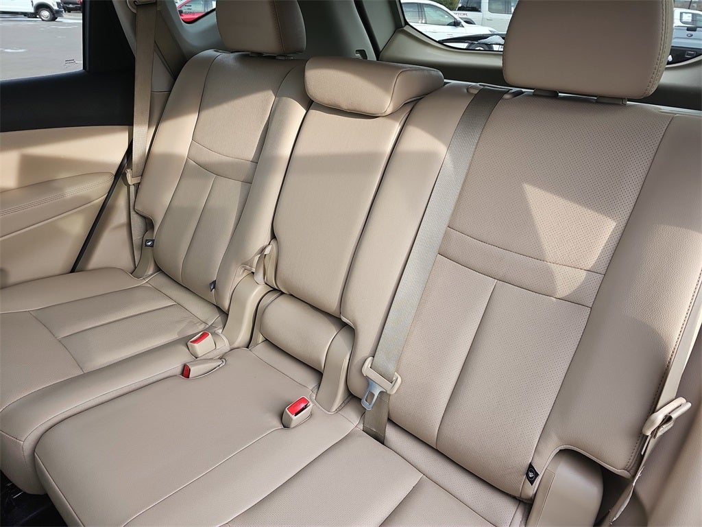 2016 Nissan Rogue SL