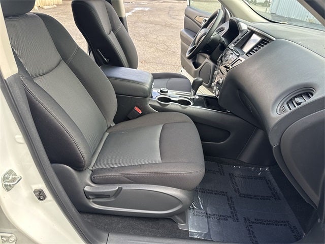 2020 Nissan Pathfinder S