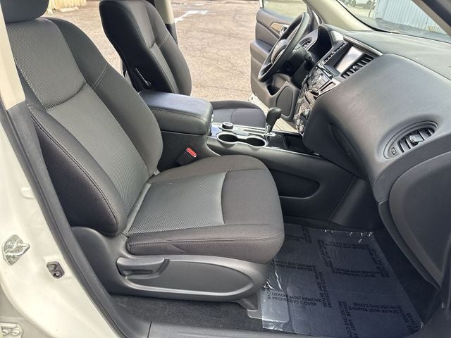 2020 Nissan Pathfinder S