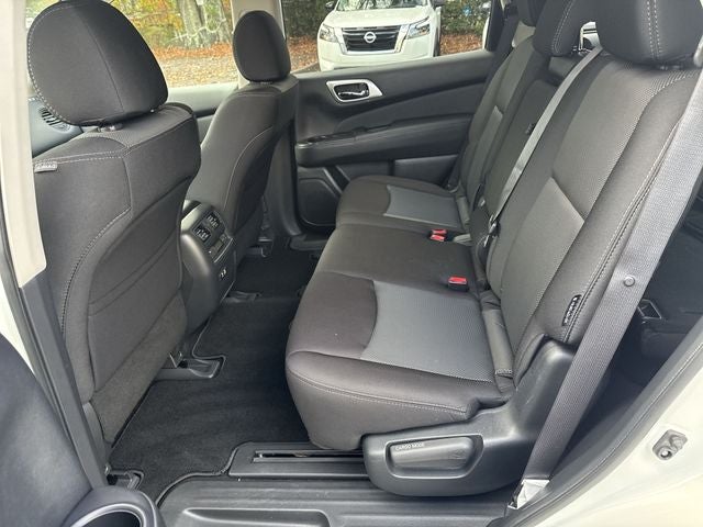 2020 Nissan Pathfinder S