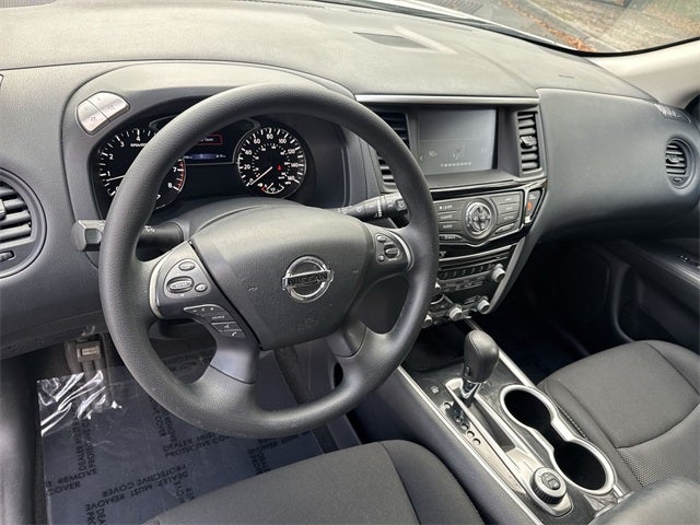 2020 Nissan Pathfinder S