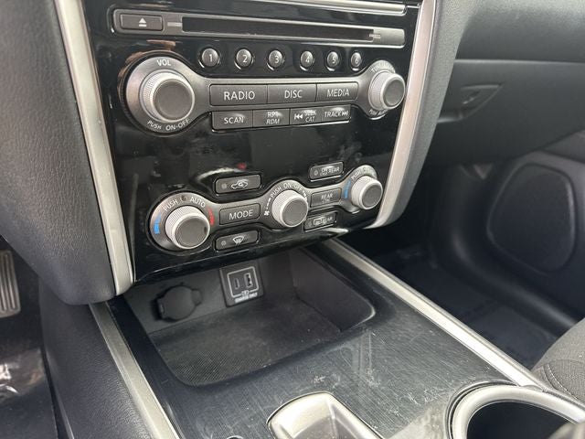 2020 Nissan Pathfinder S