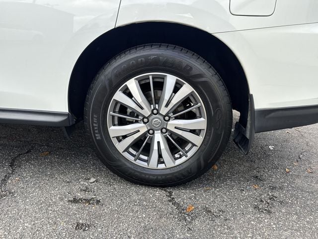 2020 Nissan Pathfinder S