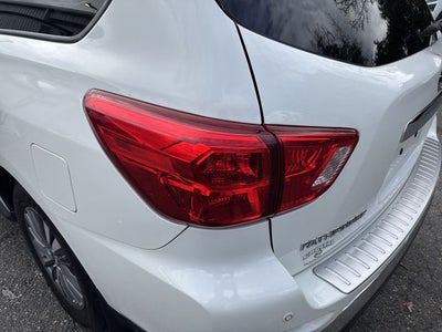 2020 Nissan Pathfinder S