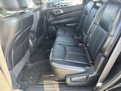 2020 Nissan Pathfinder SL