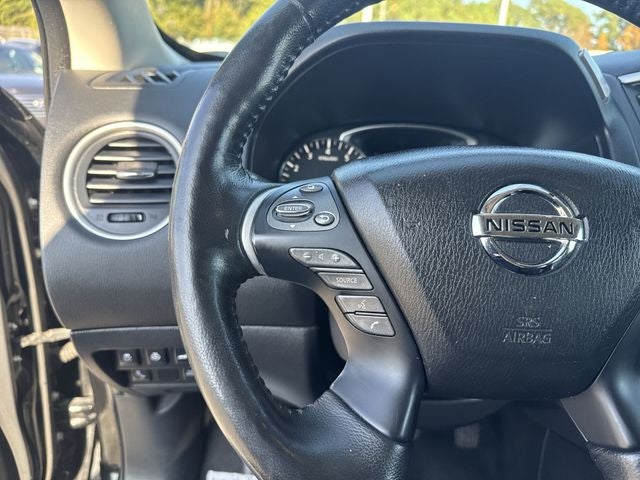 2020 Nissan Pathfinder SL