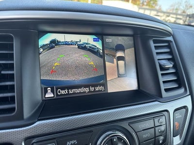 2020 Nissan Pathfinder SL