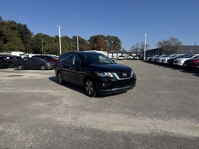 2020 Nissan Pathfinder SL